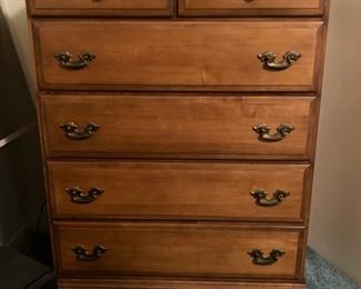 38 Tall dresser