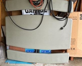 47 Folding picnic tale