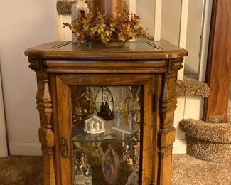 Display accent table