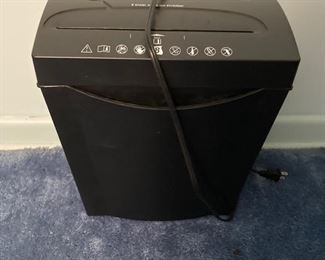 Paper shredder