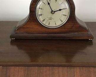 Mantle clock