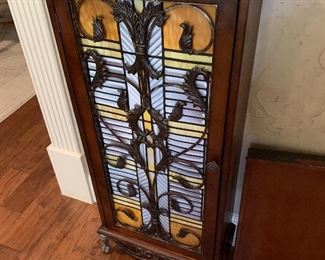Decorative cabinet