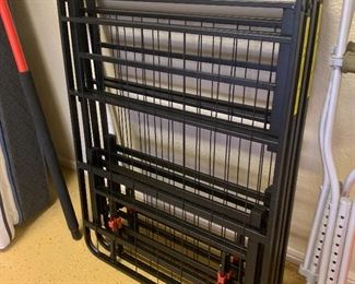 Queen Platform Frame in new condition 