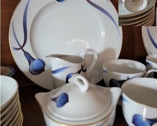 China: Mikasa Sapphire Silhouette