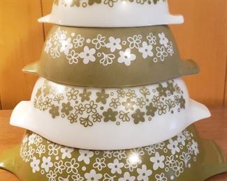 Pyrex Cinderella Mixing bowls