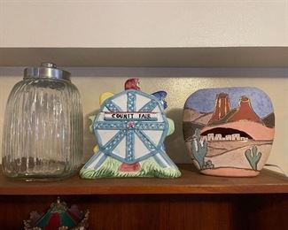 Vintage Cookie jars and 1980s Vase