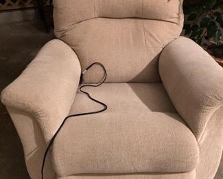 $395.00. “Lazy Boy” MOTORIZED recliner in excellent condition. 