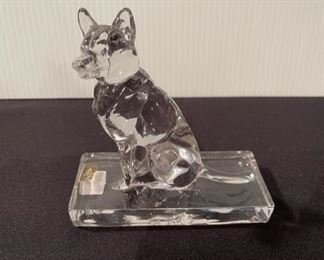 1940’s VIKING New Martinsville Glass German Shepherd 