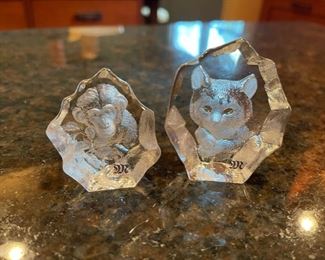 Mats Jonasson small paperweights