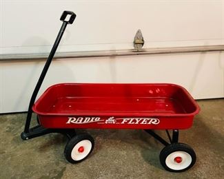 Vintage Radio Flyer 89 with “Dayton’s” on the rear