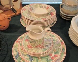 Bits & pieces dishes 