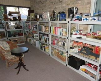 Large Book Collection; Presidents, War, Royal Family, Winston Churchill, Easton Press Leather Bound, Religion & Decorator