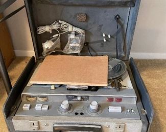 Tape Recorder 