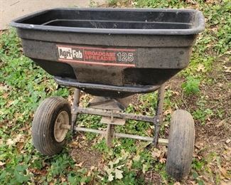 Agri- Fab Broadcast Speader 125