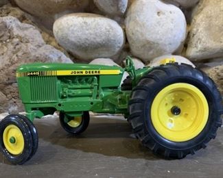 John Deere 2440 Cast Iron Tractor Scale Model