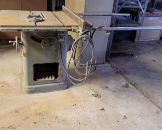 Delta Mfg. Co. Unisaw, Made in Milwaukee, Wi