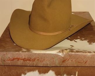Resistol Suede Cowboy Hat, Size 7 1/4 in Box