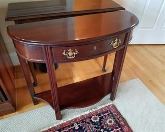 Henkel Harris demi lune table