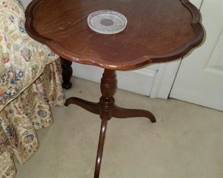 Bedroom #4: pair matching round tables