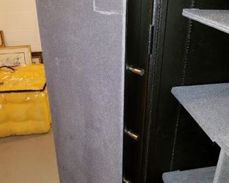 Continental g&n safe, empty. Buyer removes. 60.5 " Tall x 30" wide x 24" deep