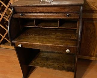 Small Roll Top Desk