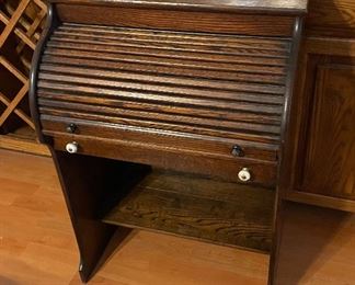 Small Roll Top Desk