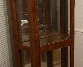 Rectangular Lighted Curio