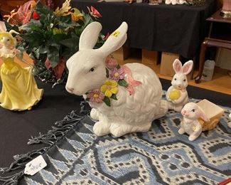 Assorted Decor and Household Items