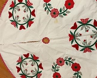 Hatten Christmas Tree Skirt