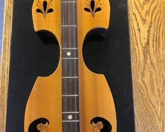Walnut Dulcimer