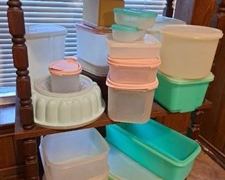 Tupperware 