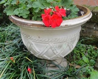 Pair of planters (light weight ones)