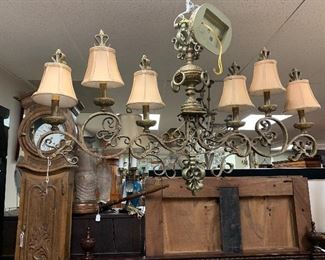 Vintage Antiqued 6 Light French Style Light, Great for over an Kitchen Island