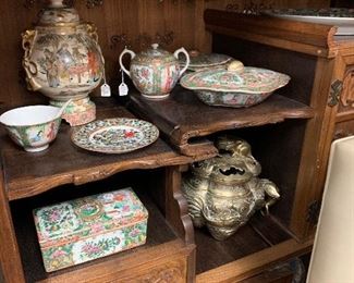 Collection of Rose Medallion 