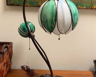 Handel Lily Lamp