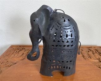 Metal Elephant chime 18” high