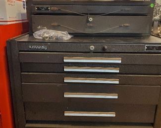 Kennedy machinist's rolling tool chest