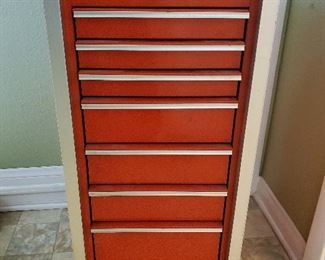 Snap-on rolling tool chest