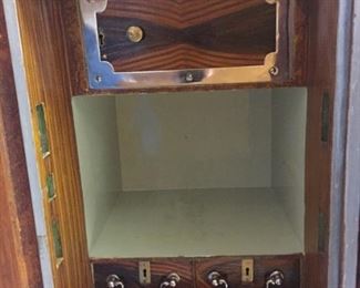 Upper Door and Drawers all Lock Separately!!