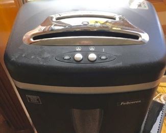 Nice Size Paper Shredder 