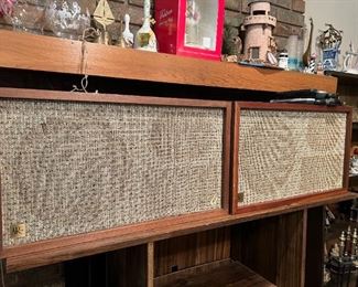 Acoustic Research speakers AR2