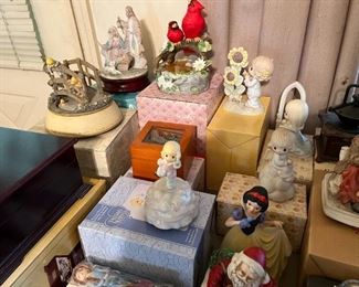 More music boxes including Disney