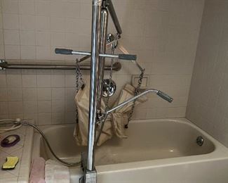 Bathtub lift