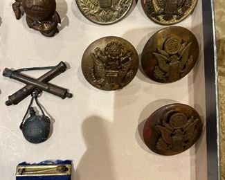 Military collar brass