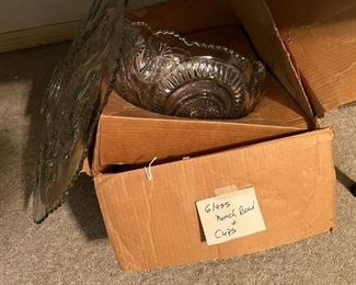 Vintage Punch bowl in original box with 18 cups