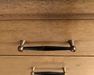 Drawer pull, united furniture