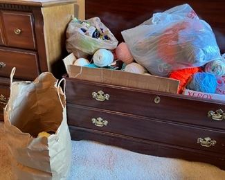 More yarn, Blanket chest