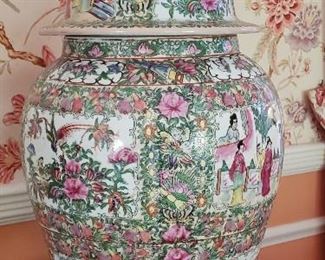 Large Canton Lidded Jar