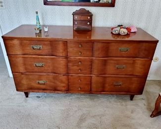 mid century 9 drawer dresser