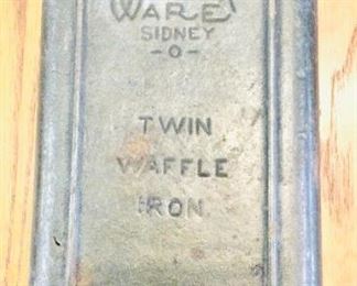 Wagner Ware Sydney O Twin Waffle iron 